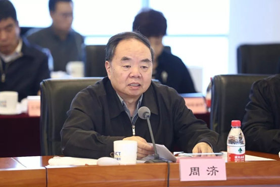 工业互联网战略咨询专家委员会主  任：周  济    中国工程院院士